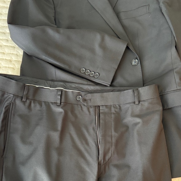 Brooke - Picture 4 of 11